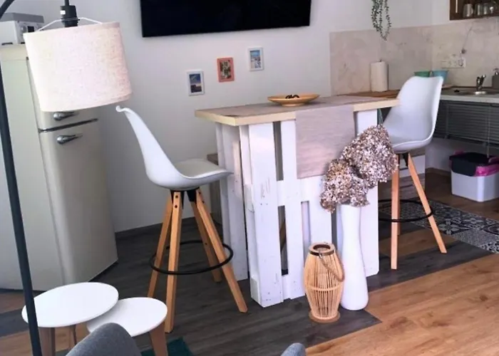 Nordisch Kuehl Alt Reddevitz